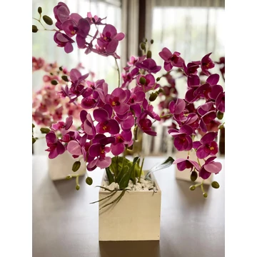 Orchidea bokor pink 8 szálas fadobozban 60-65 cm – élethű dekoráció