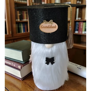 Ballagási kalapos manó fekete színben – diplomás sapkával