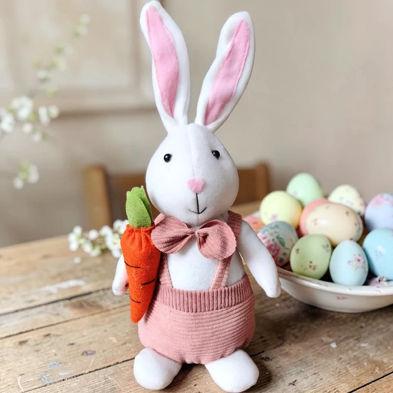 Húsvéti nyuszi dekoráció 35 cm – fiú  textil figura